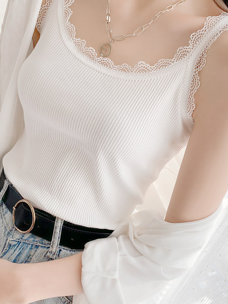 Pitsi ja kandilise kaelusega naiste topp