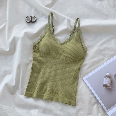 Peenikeste rihmade ja pitsiga naiste topp – mitmes värvitoonis