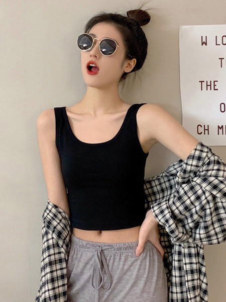 Naiste topp erinevates värvides - mitu mudelit