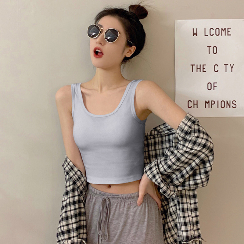 Naiste topp erinevates värvides - mitu mudelit