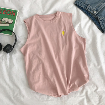 Γυναικεία αμάνικη  μπλούζα με κέντημα και στρογγυλή λαιμόκοψη