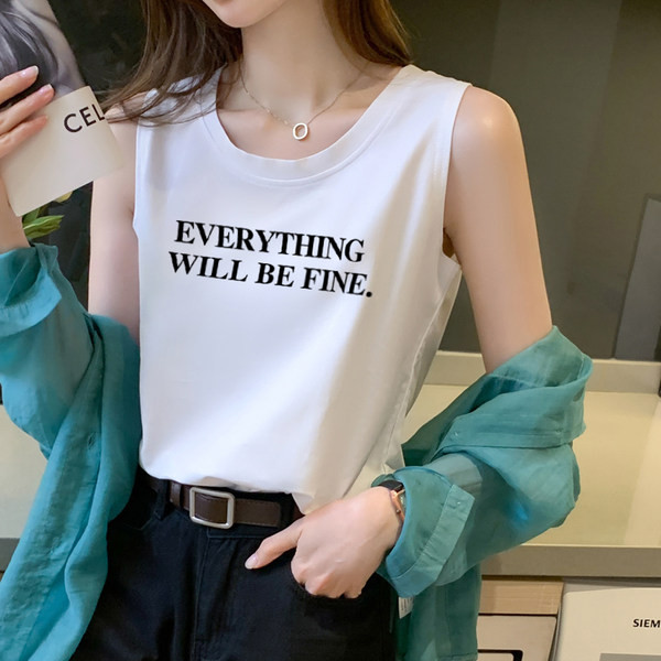 Ümara kaelusega vabaaja naiste topp – erinevad rakendused