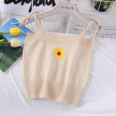 Καθημερινή αμάνικη μπλούζα με λεπτά τιραντάκια και κεντήματα