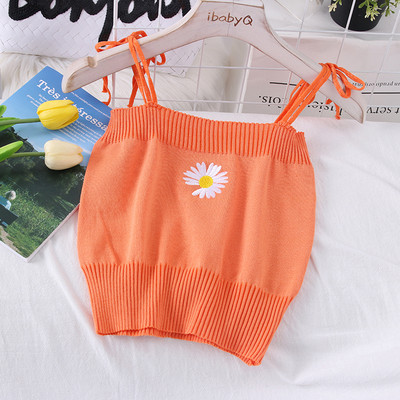 Καθημερινή αμάνικη μπλούζα με λεπτά τιραντάκια και κεντήματα