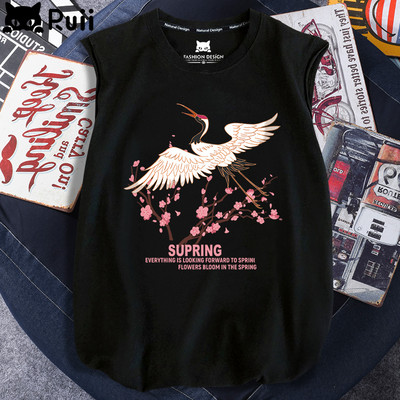 Uus mudel naiste ovaalse dekoltee ja aplikatsiooniga topp