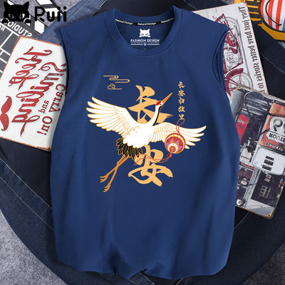 Uus mudel naiste ovaalse dekoltee ja aplikatsiooniga topp