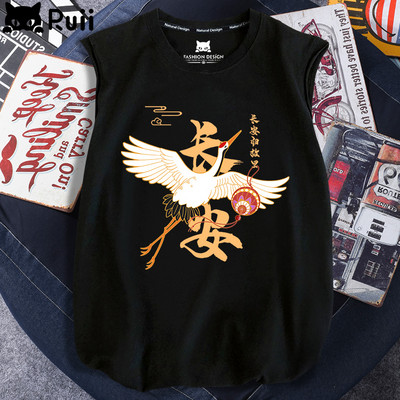 Uus mudel naiste ovaalse dekoltee ja aplikatsiooniga topp