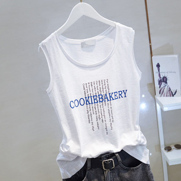 Aplikatsiooniga naiste topp – kolm mudelit