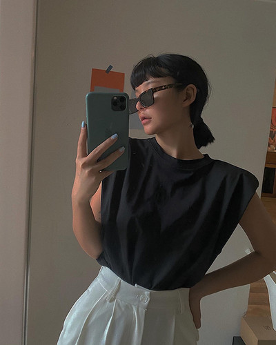 Naiste vabaaja topp O-kaelusega – lai mudel