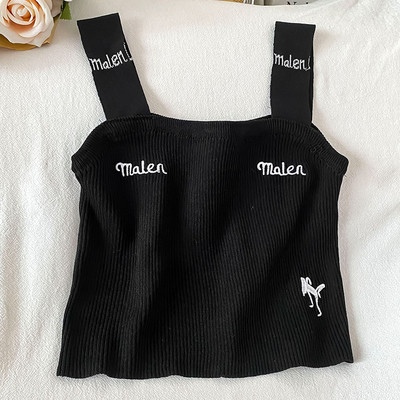 Γυναικείο φανελάκι λεπτό πλεκτό με κεντημένες επιγραφές και τιράντες