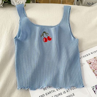 Γυναικείο φανελάκι λεπτό πλεκτό με κεντημένες επιγραφές και τιράντες