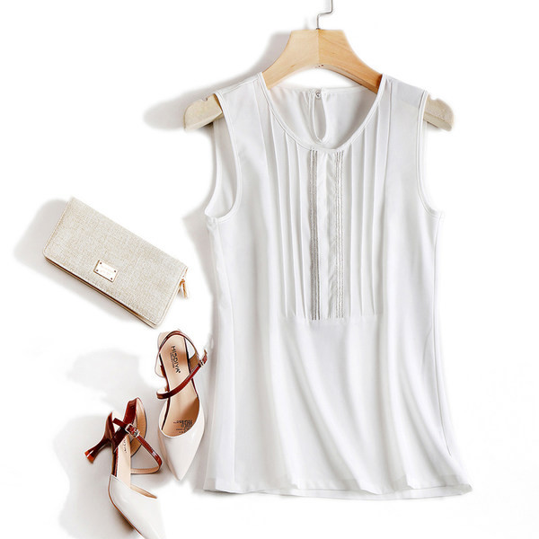 Γυναικεία μοντέρνα μπλούζα σε τρία χρώματα με οβάλ ντεκολτέ