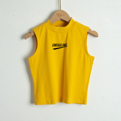 Γυναικεία αμάνικη μπλούζα με επιγραφή και χαμηλό γιακά