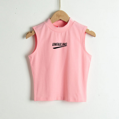 Γυναικεία αμάνικη μπλούζα με επιγραφή και χαμηλό γιακά