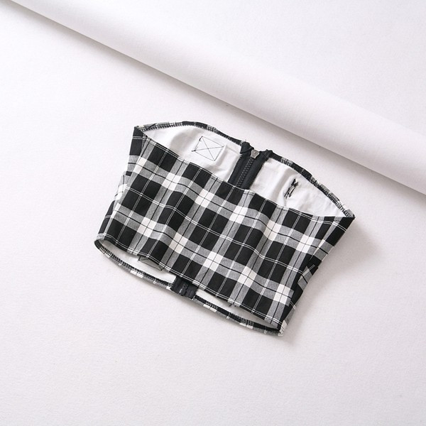 Naiste ruuduline rinnatükk nahkrihmade ja metallelemendiga