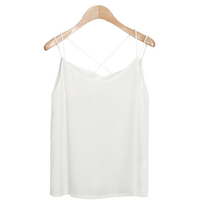 Καθημερινή γυναικεία αμάνικη μπλούζα - ένα καθαρό μοντέλο με λεπτά τιραντάκια