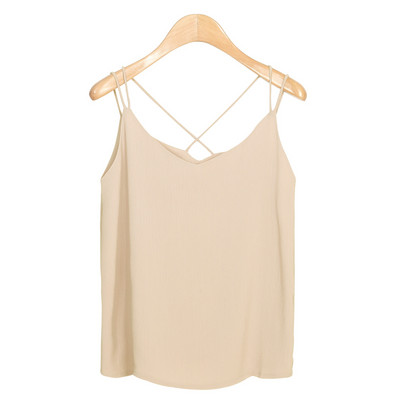 Καθημερινή γυναικεία αμάνικη μπλούζα - ένα καθαρό μοντέλο με λεπτά τιραντάκια