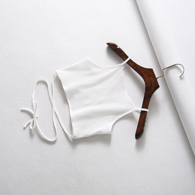 Naiste rinnahoidja õhukeste rihmade ja lipsudega