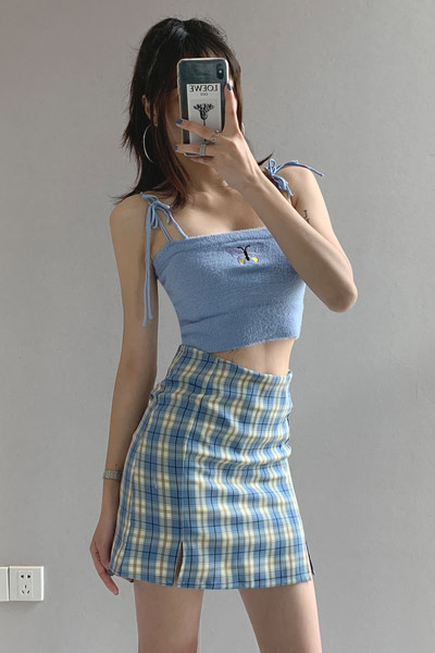 Igapäevane libliktikandiga naiste topp – mitut värvi