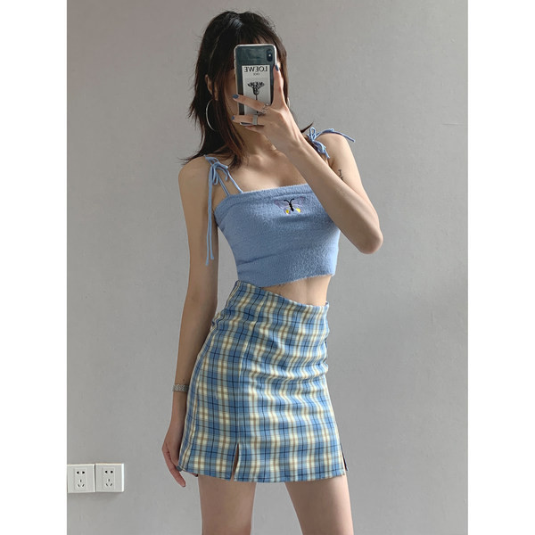 Igapäevane libliktikandiga naiste topp – mitut värvi