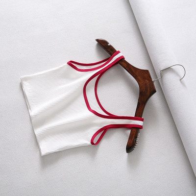 Naiste lühike crop top õhukeste rihmade ja kandilise kaelusega