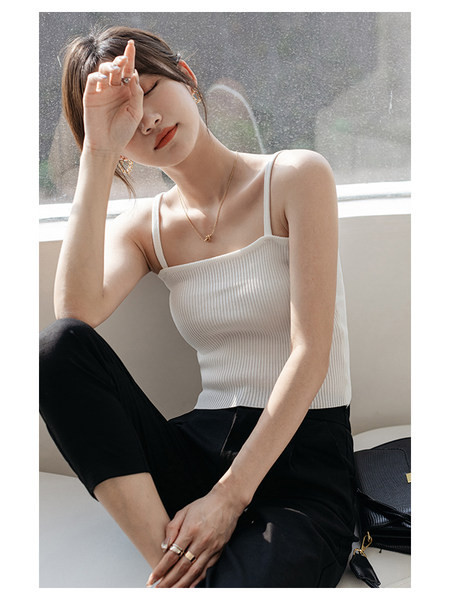 Naiste velvetist topp ja mitmes värvitoonis õhukesed rihmad