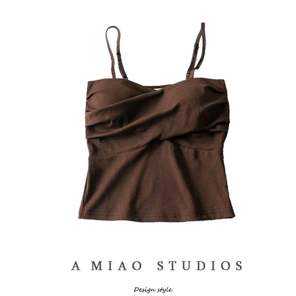 Reguleeritavate rihmadega naiste rinnahoidja