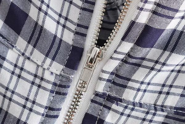 V-kaelusega ja peenikeste rihmadega vabaaja rinnahoidja naistele