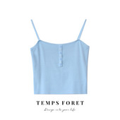 Peenikeste rihmade ja nööpidega naiste topp