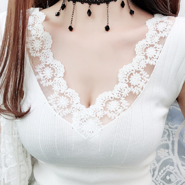 Γυναικεία αμάνικι μπλούζα με δαντέλα 