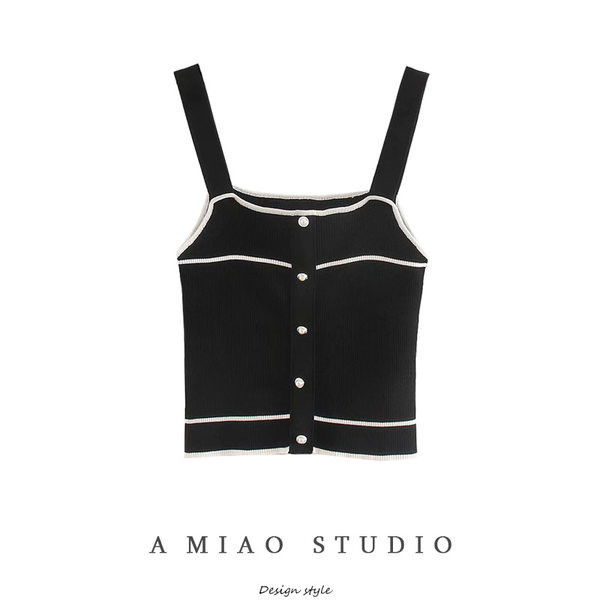 Γυναικείο φανελάκι λεπτό πλεκτό με τετράγωνο ντεκολτέ και κουμπιά