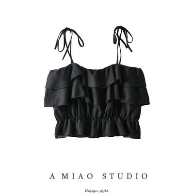 Naiste lühike õhukeste rihmade ja lokkidega topp