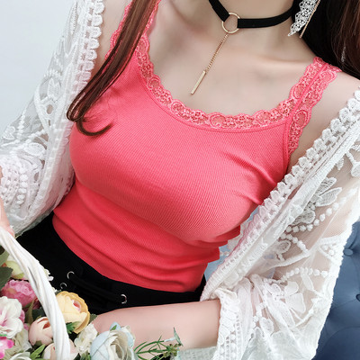 Liibuv naiste topp pitsiga