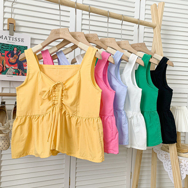 Uue mudeli lipsude ja laiade rihmadega naiste topp