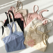 Lillemustri ja õhukeste rihmadega naiste vabaaja topp