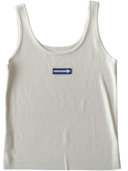 Ühevärviline ovaalse kaelusega naiste topp – puhas mudel