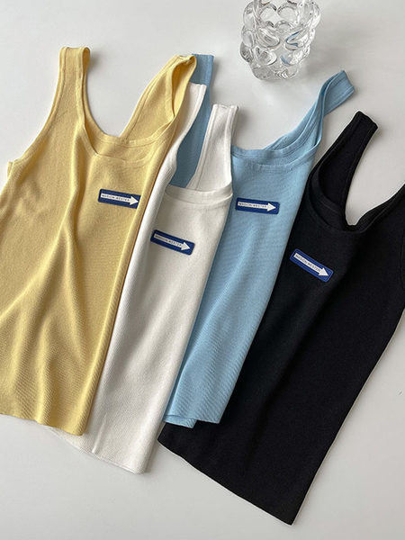 Ühevärviline ovaalse kaelusega naiste topp – puhas mudel