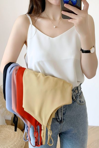 Reguleeritavate rihmadega naiste satiinist topp