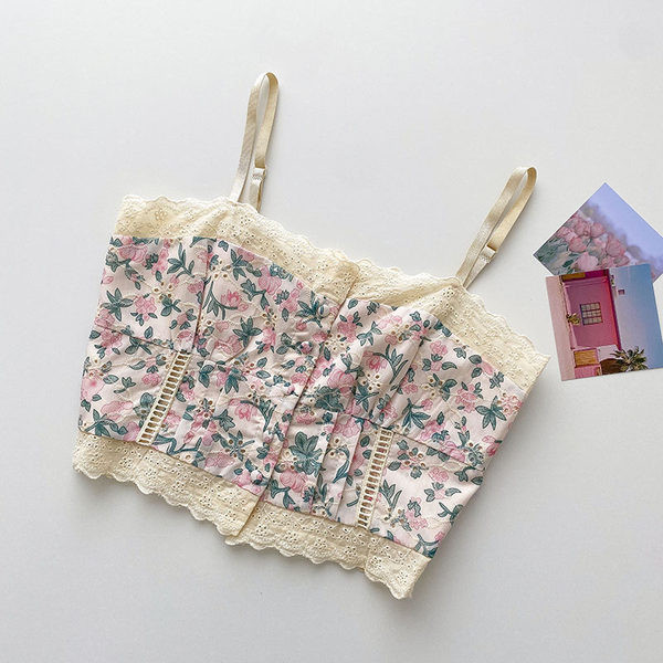 Lillemotiivide ja õhukeste rihmadega lühike naiste topp