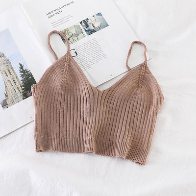 Lühike naiste kootud topp õhukeste rihmade ja spitsikaelusega