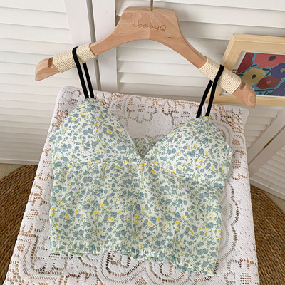 Καθημερινή γυναικεία αμάνικη μπλούζα - με λουλουδάτο μοτίβο και λεπτά τιραντάκια