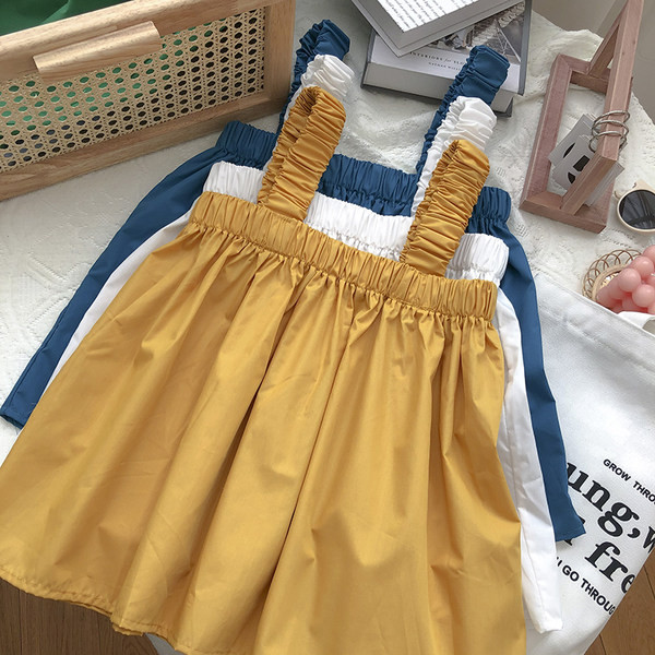 Γυναικεία φαρδιά αμάνικη  μπλούζα με φαρδύ τιραντάκι