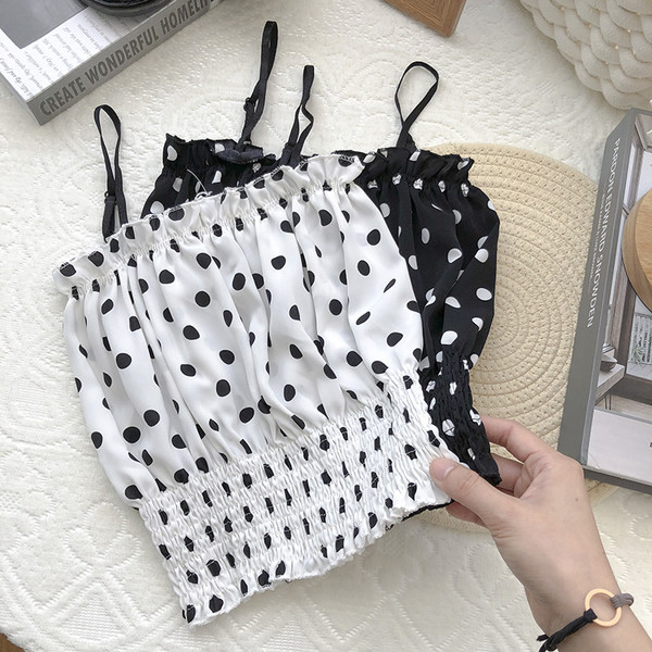 Naiste kaasaegne täpiline õhukeste rihmadega topp