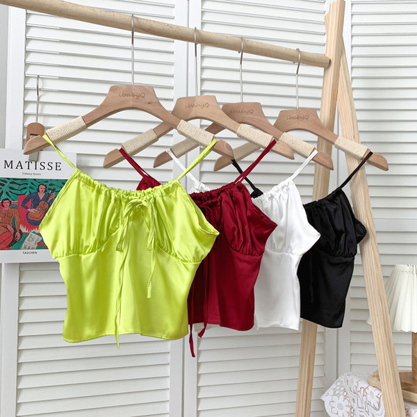 Μοντέρνα γυναικεία αμάνικη μπλούζα με τιραντάκια και κορδόνια