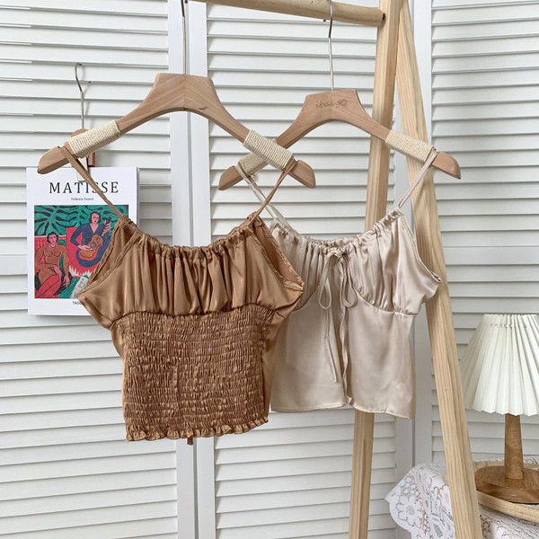 Μοντέρνα γυναικεία αμάνικη μπλούζα με τιραντάκια και κορδόνια