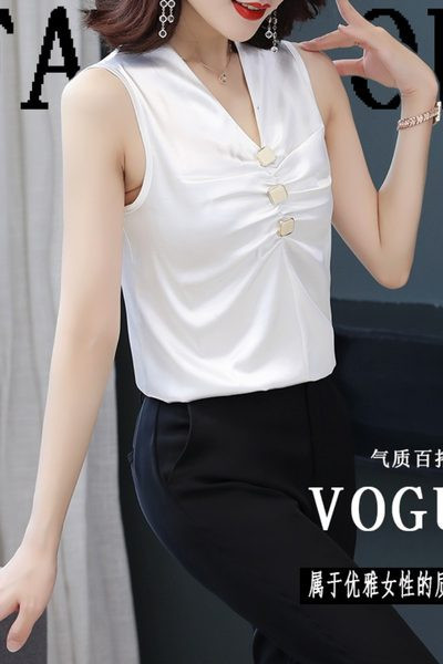 Γυναικεία σατέν αμάνικη μπλούζα με μεταλλικά στοιχεία