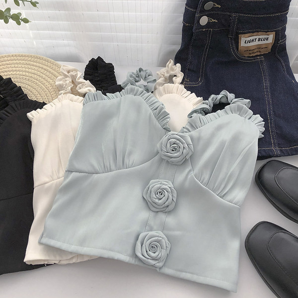 Moderni ženski poprsje s 3D cvjetovima