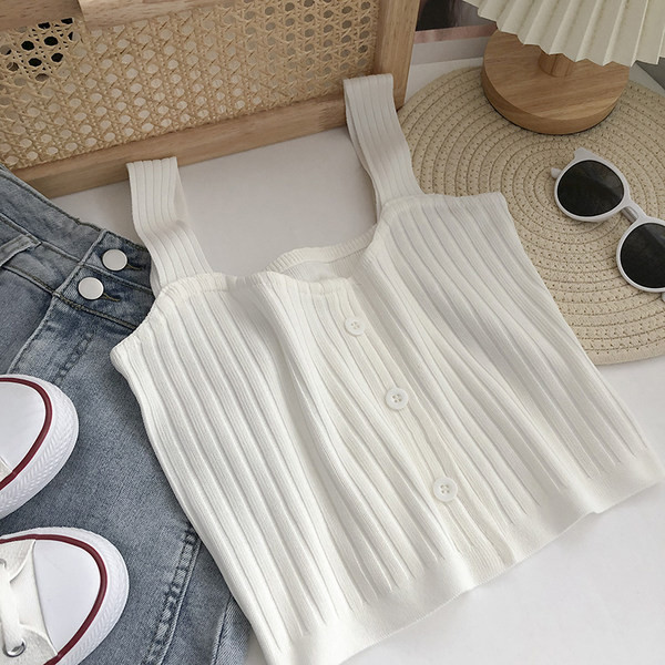 Γυναικείο καθημερινό αμάνικο μπλουζάκι με φαρδιά τιραντάκια και κουμπιά