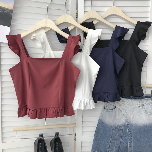 Majica s četvrtastim izrezom i širokim naramenicama