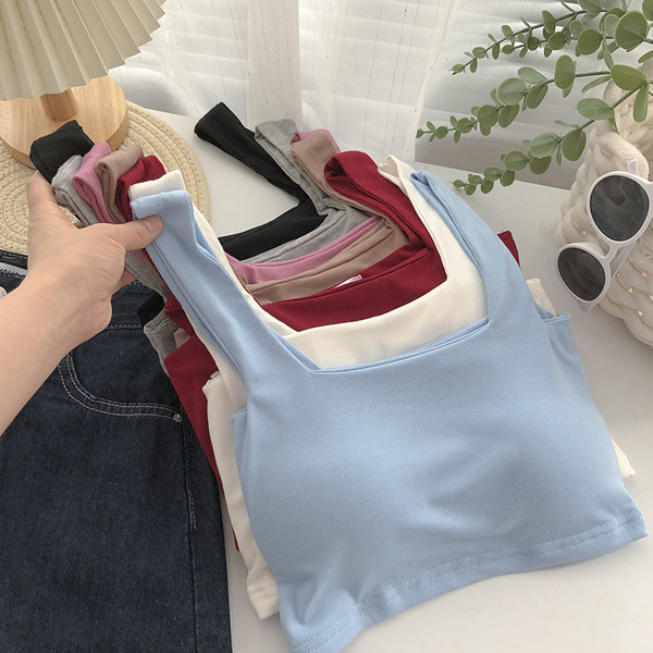 Lühike laiade rihmade ja kandilise kaelusega naiste topp